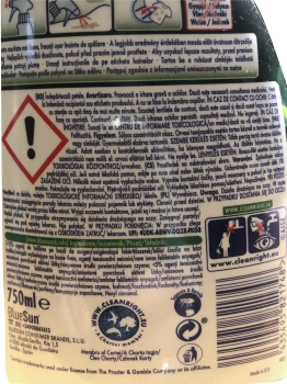 Ariel odplamiacz  do tkanin w sprayu 750 g