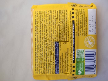 RITTER SPORT CZEK.100g BIAŁA Z CAŁYMI ORZE.LASK. [10]25%